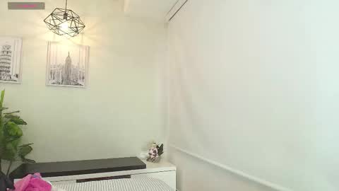 Snapshot of _sassy_girl chatting on September 2025 06:19:01 PM Sassy Girl online show from September 2025 06:19:01 PM