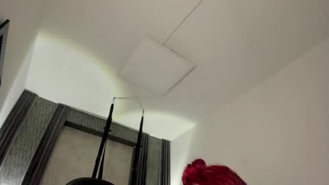 Snapshot of _selene_red chatting on December 2025 04:11:01 PM Selene online show from December 2025 04:11:01 PM