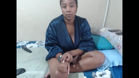 Snapshot of _sexylipss chatting on April 2026 12:28:02 PM _sexylipss online show from April 2026 12:28:02 PM