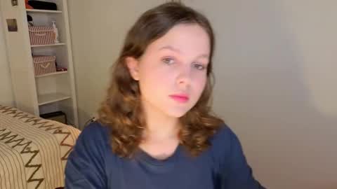 Alice online show from September 2025 02:13:01 AM