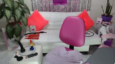 Snapshot of _sexypamela chatting on December 2024 06:40:01 AM sexy pamela online show from December 2024 06:40:01 AM
