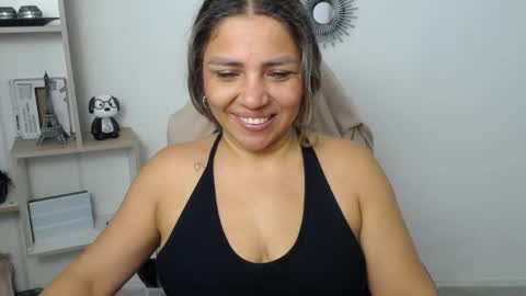 Snapshot of _sexyredhead_ chatting on June 2026 12:20:01 PM KATA online show from June 2026 12:20:01 PM