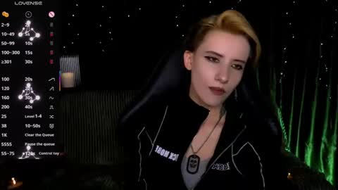 Snapshot of _shadow_devil__ chatting on July 2026 06:53:01 PM Alex online show from July 2026 06:53:01 PM