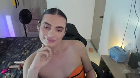 Snapshot of _shantallskinny_ chatting on May 2026 05:03:02 AM Shantall online show from May 2026 05:03:02 AM