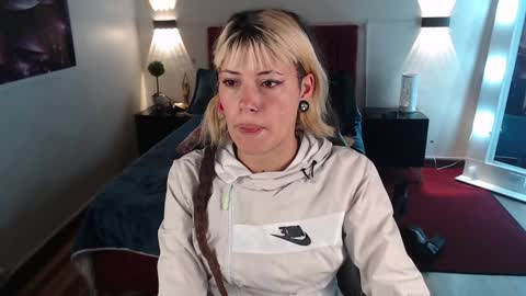 _sharlotte777 online show from January 2025 12:24:01 PM