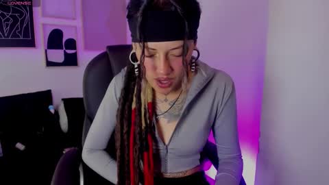 Snapshot of _sharlotte777 chatting on March 2026 04:25:02 PM _sharlotte777 online show from March 2026 04:25:02 PM