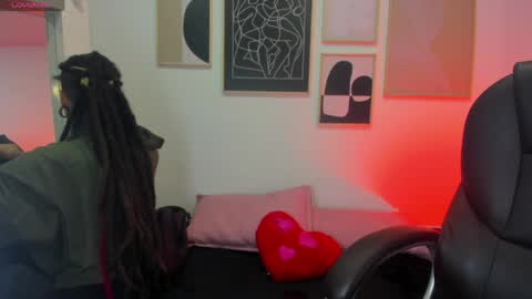 Snapshot of _sharlotte777 chatting on April 2026 01:55:02 PM _sharlotte777 online show from April 2026 01:55:02 PM