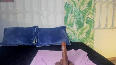 Snapshot of _sharlotte777 chatting on April 2026 03:30:02 PM _sharlotte777 online show from April 2026 03:30:02 PM