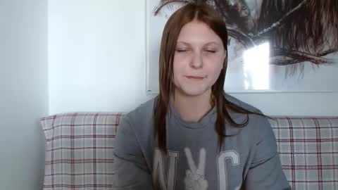 _sinjenna_ online show from February 2026 04:41:02 AM