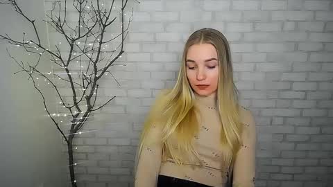 Rachel online show from March 2025 05:18:01 PM