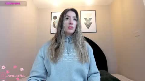 Snapshot of _sofia_cruz chatting on June 2026 06:10:01 PM 640 200 online show from June 2026 06:10:01 PM