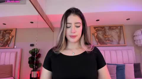 Snapshot of _sofia_cruz chatting on July 2026 07:31:01 PM 640 200 online show from July 2026 07:31:01 PM