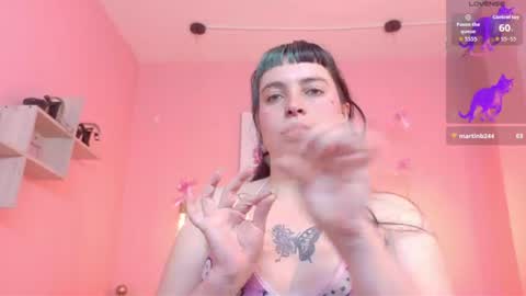 Snapshot of _sofia_smith1 chatting on June 2026 02:48:01 PM Sofia online show from June 2026 02:48:01 PM