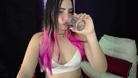 Sofia online show from January 2026 07:11:01 PM