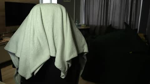 OLIVERpvt is open online show from April 2026 11:04:02 AM