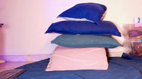 susy online show from October 2025 12:11:01 PM