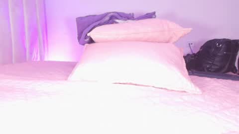 susy online show from April 2026 03:12:01 AM