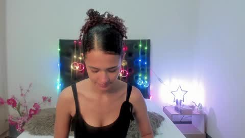 Snapshot of _sussi_ chatting on December 2024 01:17:01 PM Sussi online show from December 2024 01:17:01 PM