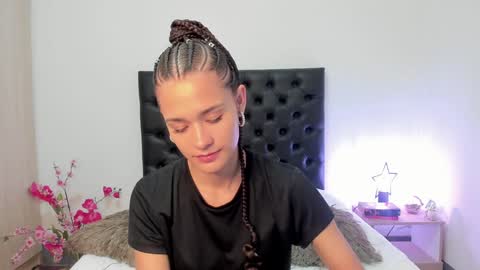 Snapshot of _sussi_ chatting on January 2025 01:24:01 PM Sussi online show from January 2025 01:24:01 PM