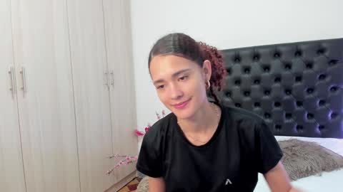 Snapshot of _sussi_ chatting on February 2025 02:49:01 PM Sussi online show from February 2025 02:49:01 PM