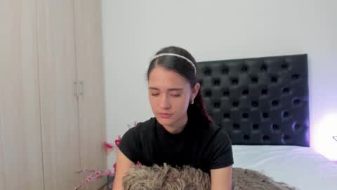 Snapshot of _sussi_ chatting on February 2025 04:35:02 PM Sussi online show from February 2025 04:35:02 PM