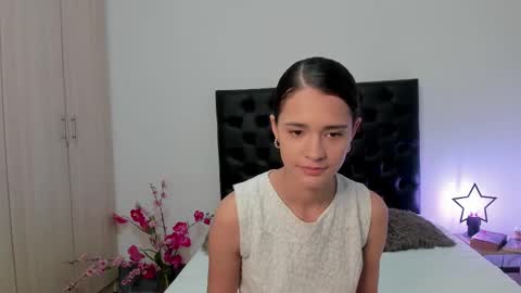 Snapshot of _sussi_ chatting on February 2025 01:27:01 PM Sussi online show from February 2025 01:27:01 PM