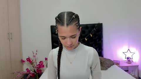 Snapshot of _sussi_ chatting on February 2025 01:33:01 PM Sussi online show from February 2025 01:33:01 PM