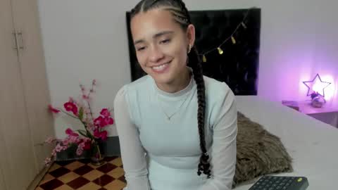 Snapshot of _sussi_ chatting on February 2025 07:43:02 PM Sussi online show from February 2025 07:43:02 PM