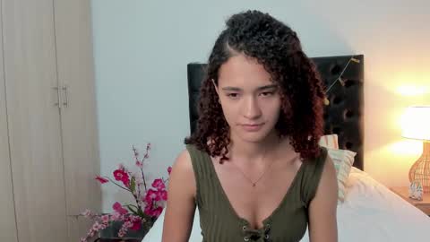 Snapshot of _sussi_ chatting on March 2025 04:25:01 PM Sussi online show from March 2025 04:25:01 PM