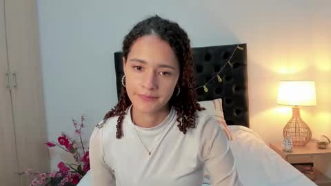 Snapshot of _sussi_ chatting on March 2025 04:24:02 PM Sussi online show from March 2025 04:24:02 PM