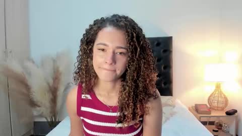 Snapshot of _sussi_ chatting on October 2025 01:43:02 PM Sussi online show from October 2025 01:43:02 PM