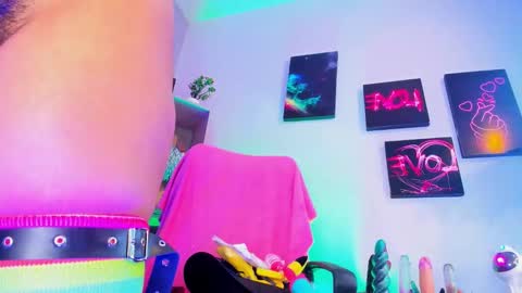 Kuromi online show from November 2025 03:49:02 AM