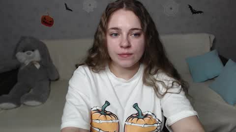 Lana online show from October 2025 11:44:01 AM