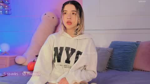 _tammarra_ online show from November 2025 06:08:02 PM