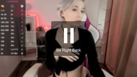 Snapshot of _taylor_moon chatting on November 2025 01:55:01 PM Taylor online show from November 2025 01:55:01 PM