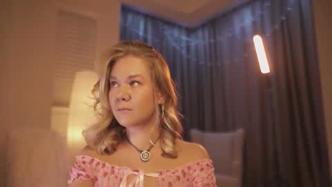 Annie online show from January 2026 02:38:01 AM