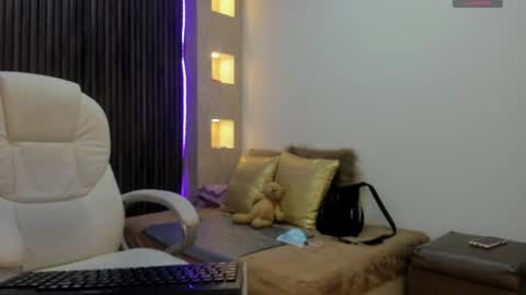 Stefania online show from December 2024 02:38:01 PM