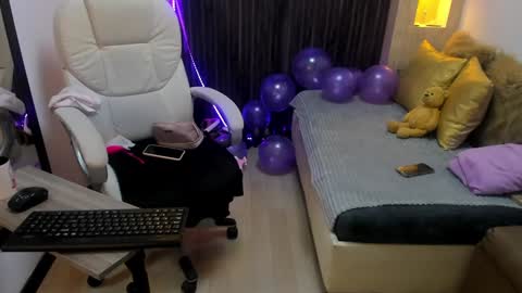 Stefania online show from January 2025 06:32:02 PM