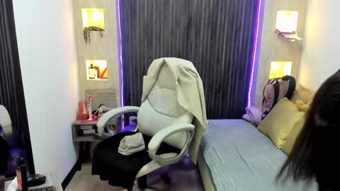 Stefania online show from January 2025 05:08:01 PM