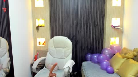 Stefania online show from January 2025 05:49:02 PM