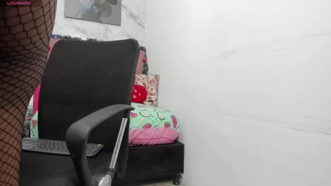 tinny online show from December 2024 12:38:01 PM