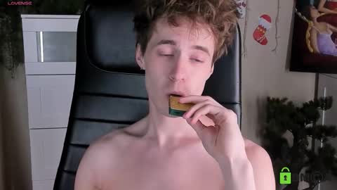 Snapshot of _tokyo_ghoul chatting on January 2026 03:28:01 PM _tokyo_ghoul online show from January 2026 03:28:01 PM