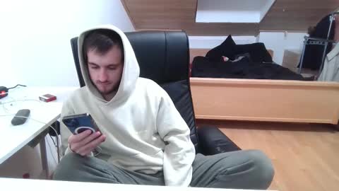 Vlad online show from November 2025 06:19:02 PM