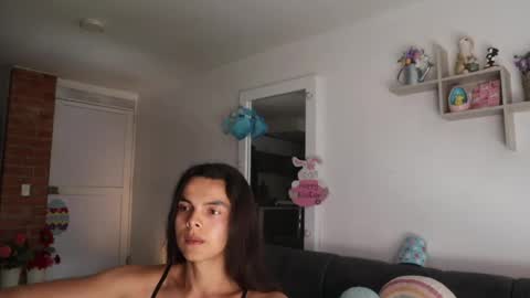 Anastasia Vahos online show from April 2026 05:16:02 PM