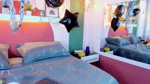 Snapshot of _valeryboobs_ chatting on October 2025 01:18:02 PM _valeryboobs_ online show from October 2025 01:18:02 PM