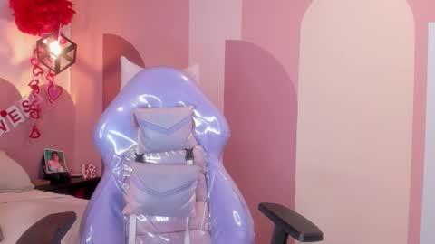 _valeryboobs_ online show from February 2026 02:07:02 PM