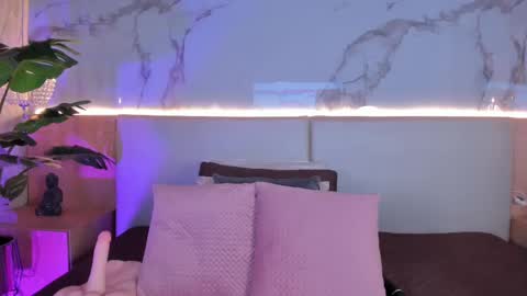 Snapshot of _valeryysmith_ chatting on October 2025 03:40:01 AM Valery online show from October 2025 03:40:01 AM