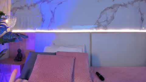 Snapshot of _valeryysmith_ chatting on November 2025 12:32:02 AM Valery online show from November 2025 12:32:02 AM