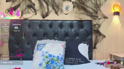 Snapshot of _veronica_tits chatting on October 2025 04:35:02 AM Veronica online show from October 2025 04:35:02 AM