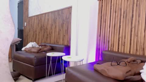 Snapshot of _veronicadeleon_ chatting on October 2025 11:50:01 AM Veronica online show from October 2025 11:50:01 AM